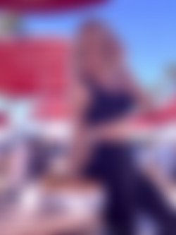 tsvanessa9in/pics/20210223-2039526257-Just_got_to_LA_If_you_like_my_content,_help_me_reach_my_goal_of_99_in_Tips.jpg