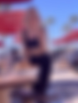 tsvanessa9in/pics/20210223-2039526259-Just_got_to_LA_If_you_like_my_content,_help_me_reach_my_goal_of_99_in_Tips.jpg