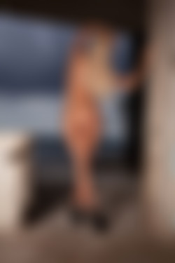 [photodromm.com] 2016-02/[photodromm.com] - 2016.02.04 - Lena - Lena Loves It! (x50) 2000x3000/41l.jpg