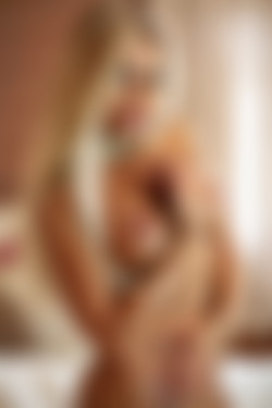 [photodromm.com] 2016-11/[photodromm.com] - 2016.11.04 - Maria -The Powder Room (x50) 2000x3000/35l.jpg