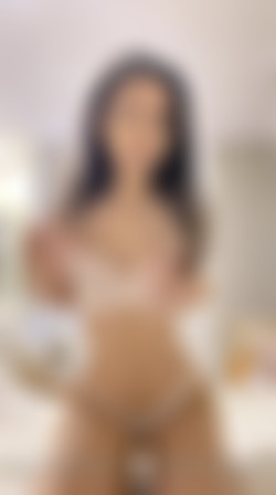 OnlyFans_JasminX/2020-08-29_5f4ad411e3ea9e89f83df.mp4