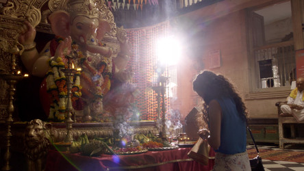 Sense8.S01.2160p.NF.WEB-DL.DDP.5.1.H.265-CHDWEB/Sense8.S01E01.Limbic.Resonance.2160p.NF.WEB-DL.DDP.5.1.H.265-CHDWEB.mkv