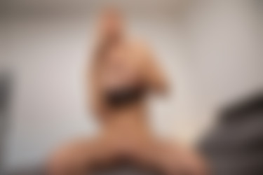 [PHD] 2024-04/2024-04-26 Layanna - Vibrant 2/16.jpg