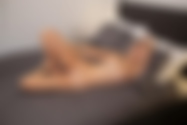 [PHD] 2024-04/2024-04-26 Layanna - Vibrant 2/21.jpg