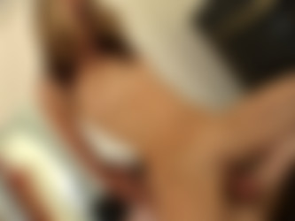 April Flowers - Flesh Hunter 6 (QTGMC)/- Screens/06.png