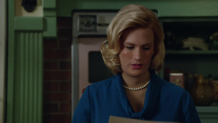 Mad.Men.S05.1080p.AMZN.WEB-DL.DDP.5.1.H.264-CHDWEB/Mad.Men.S05E09.Dark.Shadows.1080p.AMZN.WEB-DL.DDP.5.1.H.264-CHDWEB.mkv