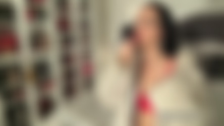 [FetishLiza.com] Video Pack (2019) [61 Videos]/Holder smoking in fur.mp4