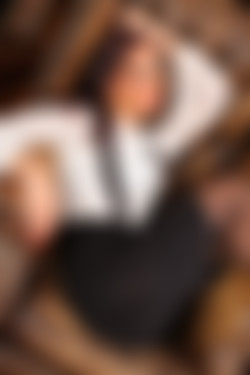 Only Secretaries In Suits 12.01.2012 - 26.12.2012/26th August 2012/Keleigh_ar92vzyy/Qbz_0019.JPG