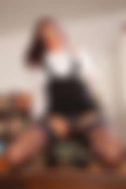 Only Secretaries In Suits 12.01.2012 - 26.12.2012/26th August 2012/Keleigh_ar92vzyy/Qbz_0038.JPG