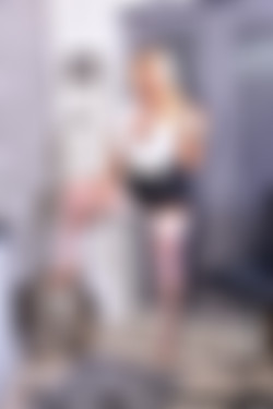 LucyZara2017/2017.02.02 White Stockings/lz_kitchen_white_stockings_2.jpg