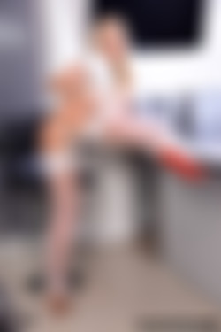 LucyZara2017/2017.02.02 White Stockings/lz_kitchen_white_stockings_19.jpg