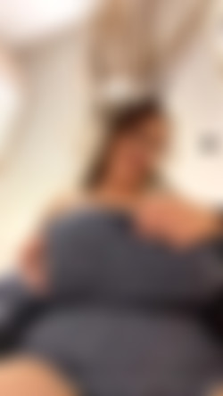 [OnlyFans.com] Astarbabyxo - SiteRip/Videos/0hbxj12utesg6f4celw5n_source.mp4