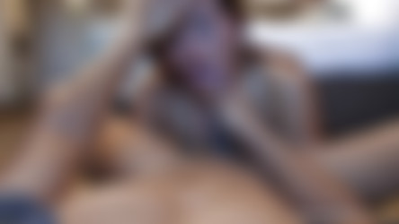 AmateurThroats.com/Martina.mp4